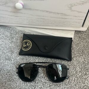 Ray-Ban Classic Black Sunglasses with Case
